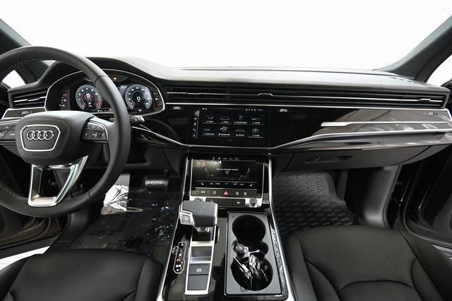 new 2025 Audi Q7 car, priced at $65,650