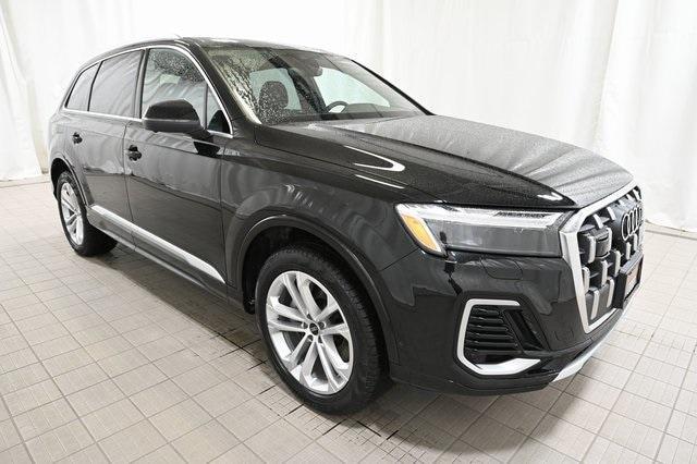 new 2025 Audi Q7 car, priced at $65,650