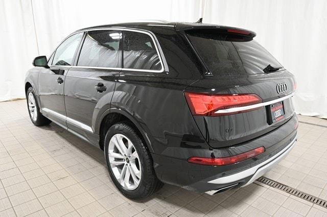 new 2025 Audi Q7 car, priced at $65,650