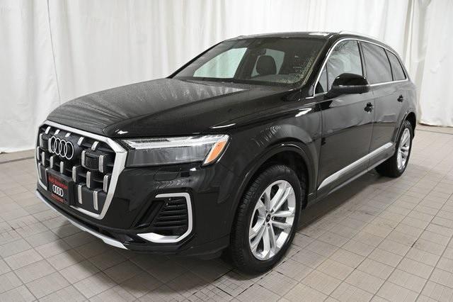 new 2025 Audi Q7 car, priced at $65,650