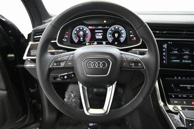 new 2025 Audi Q7 car, priced at $65,650