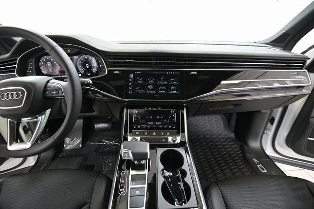 new 2025 Audi Q7 car, priced at $76,800