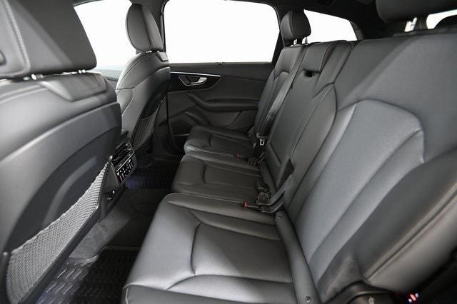 new 2025 Audi Q7 car, priced at $85,555