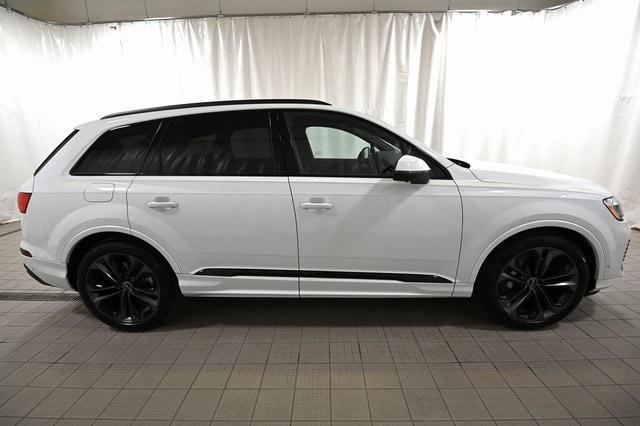 new 2025 Audi Q7 car, priced at $85,555