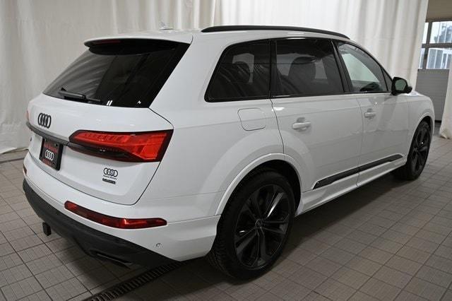 new 2025 Audi Q7 car, priced at $85,555
