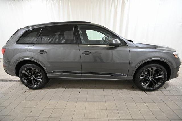 new 2025 Audi Q7 car, priced at $77,840