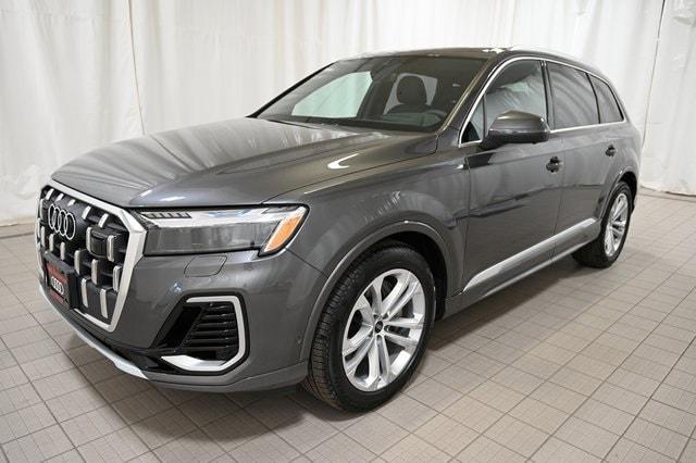 new 2025 Audi Q7 car, priced at $81,650