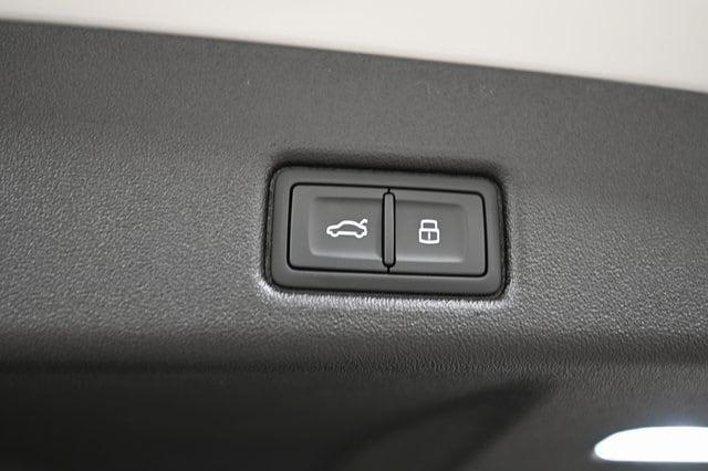 new 2025 Audi Q5 car, priced at $58,190