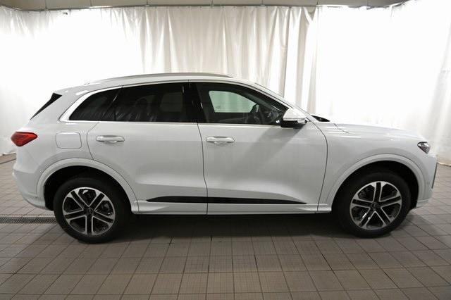 new 2025 Audi Q5 car, priced at $58,190