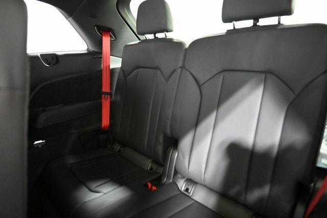 new 2026 Audi Q7 car, priced at $87,840
