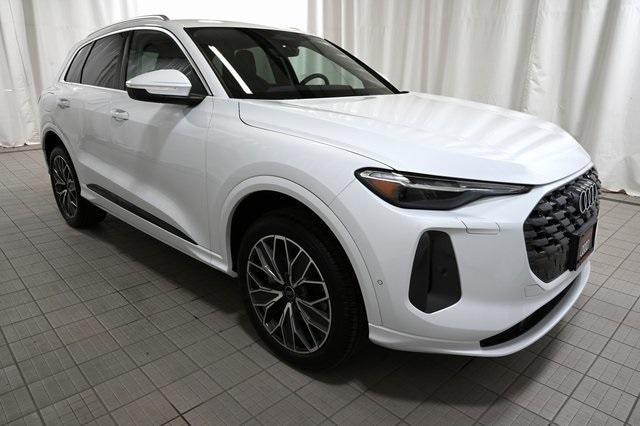 new 2025 Audi Q5 car, priced at $62,040