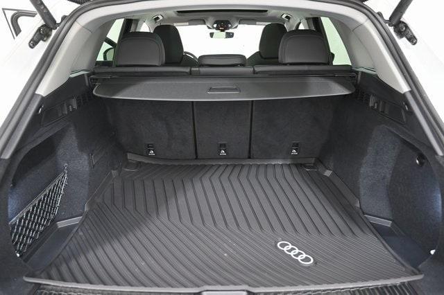 new 2025 Audi Q5 car, priced at $62,040