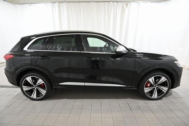 new 2025 Audi SQ5 car, priced at $75,805