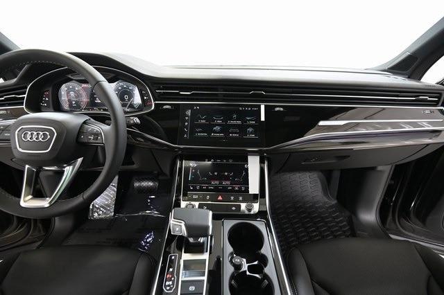 new 2025 Audi Q7 car, priced at $75,890