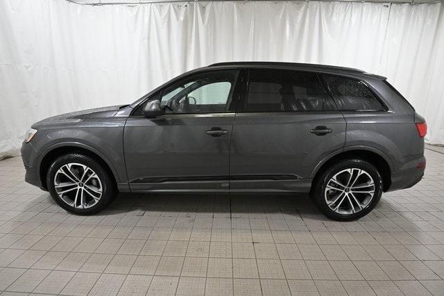 new 2025 Audi Q7 car, priced at $71,120