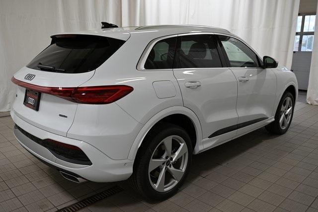 new 2025 Audi Q5 car, priced at $60,440