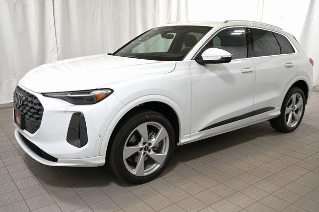 new 2025 Audi Q5 car, priced at $60,440