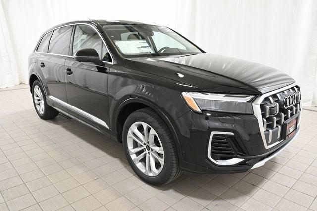 new 2025 Audi Q7 car, priced at $68,100