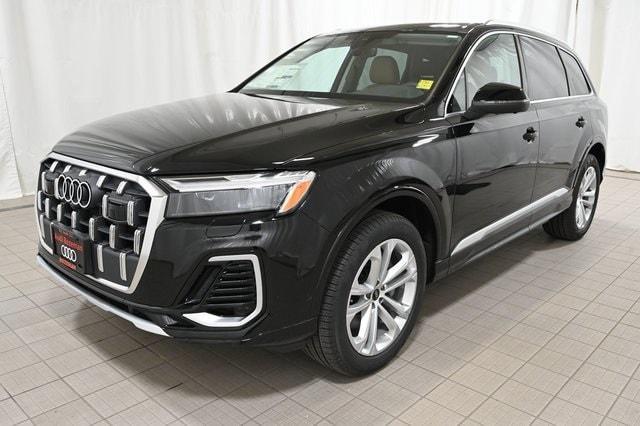 new 2025 Audi Q7 car, priced at $68,100