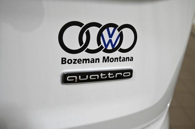 new 2025 Audi Q7 car, priced at $77,450