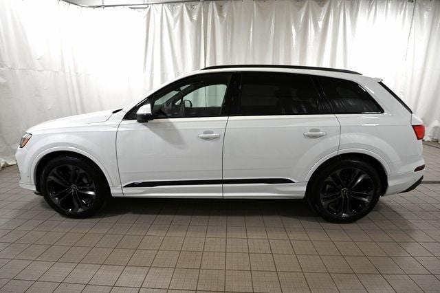new 2025 Audi Q7 car, priced at $77,450