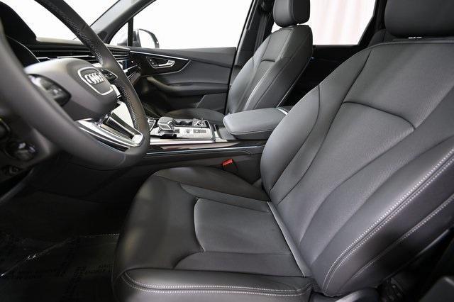 new 2025 Audi Q7 car, priced at $77,750