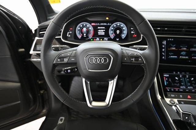 new 2025 Audi Q7 car, priced at $76,800