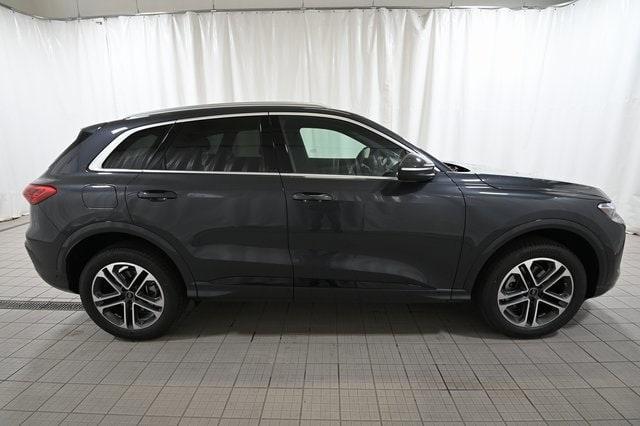 new 2025 Audi Q5 car, priced at $54,827