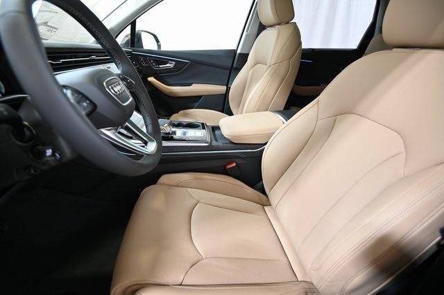 new 2025 Audi Q7 car, priced at $84,115