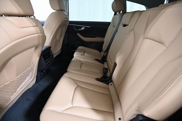 new 2025 Audi Q7 car, priced at $68,555