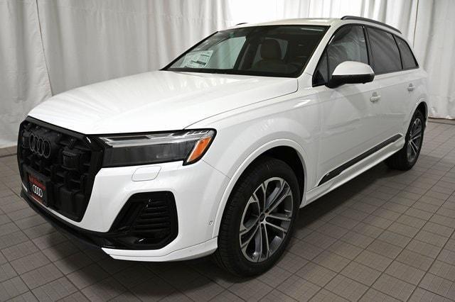 new 2025 Audi Q7 car, priced at $68,555