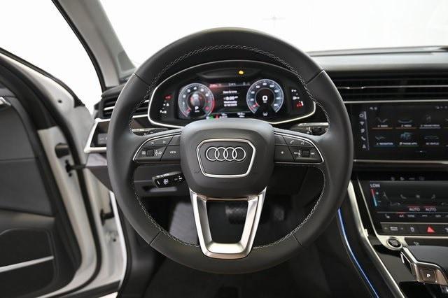 new 2025 Audi Q7 car, priced at $68,555