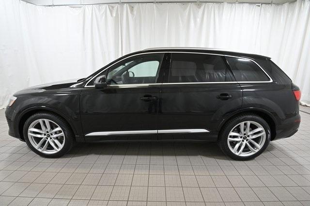new 2025 Audi Q7 car, priced at $76,170