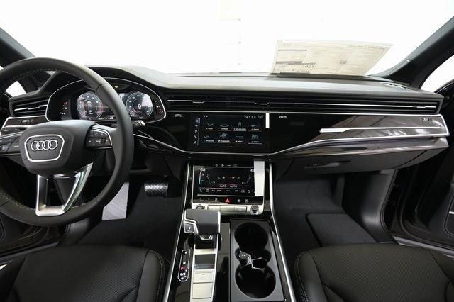 new 2025 Audi Q7 car, priced at $76,170