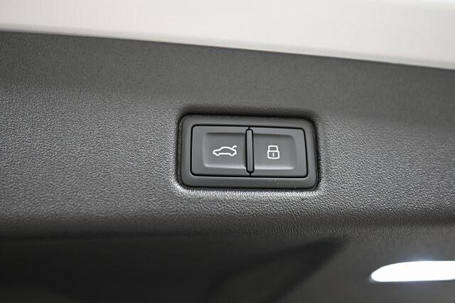 new 2025 Audi Q5 car, priced at $64,250