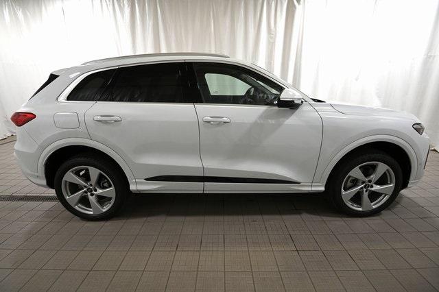new 2025 Audi Q5 car, priced at $64,250