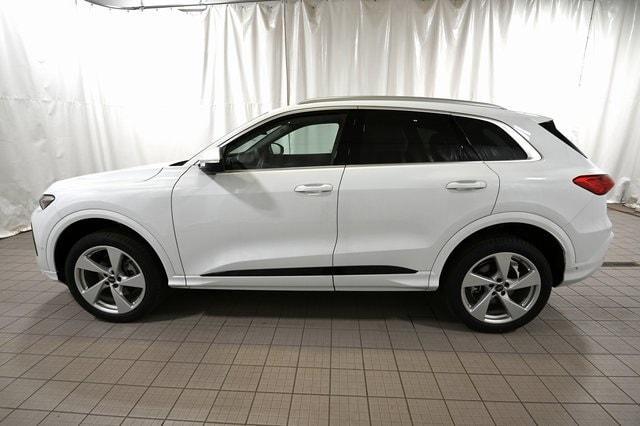 new 2025 Audi Q5 car, priced at $64,250