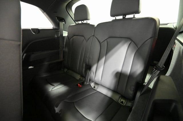 new 2026 Audi Q7 car, priced at $81,995