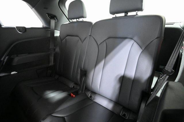new 2026 Audi Q7 car, priced at $78,445