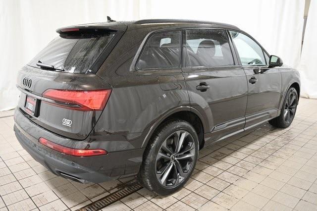 new 2025 Audi Q7 car, priced at $76,855