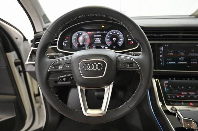 new 2025 Audi Q7 car, priced at $91,605