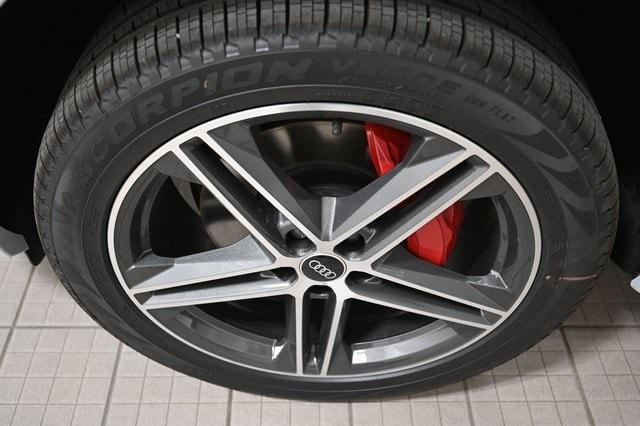 new 2025 Audi Q5 car, priced at $69,385