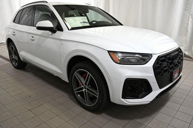 new 2025 Audi Q5 car, priced at $69,385