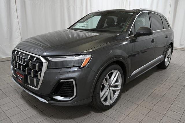 new 2025 Audi Q7 car, priced at $76,170