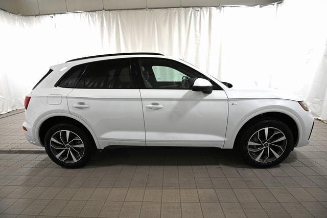 new 2024 Audi Q5 car, priced at $53,090