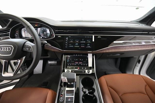 new 2025 Audi Q7 car, priced at $70,710