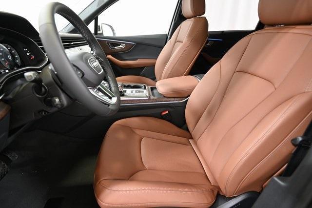 new 2025 Audi Q7 car, priced at $70,710