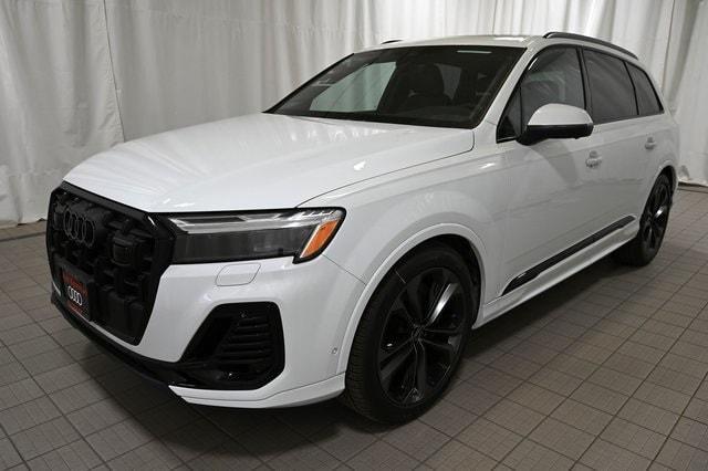 new 2025 Audi Q7 car, priced at $77,450
