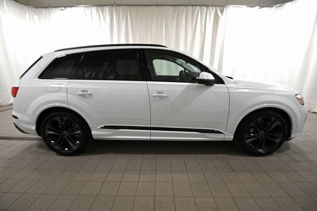 new 2025 Audi Q7 car, priced at $89,310