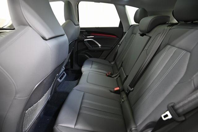 new 2025 Audi Q5 car, priced at $60,175
